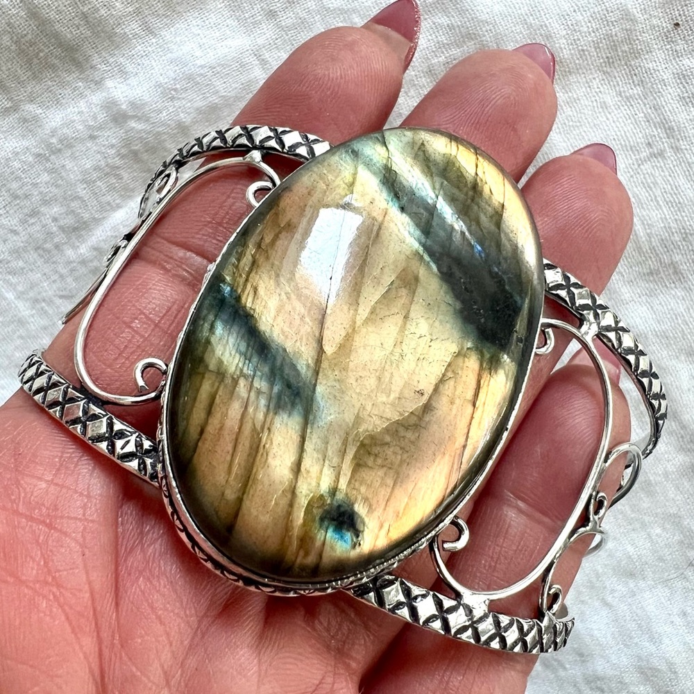 925 SUNSET FLASH Labradorite Cuff Bracelet